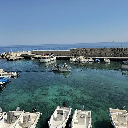 Castro Marina Apartman *